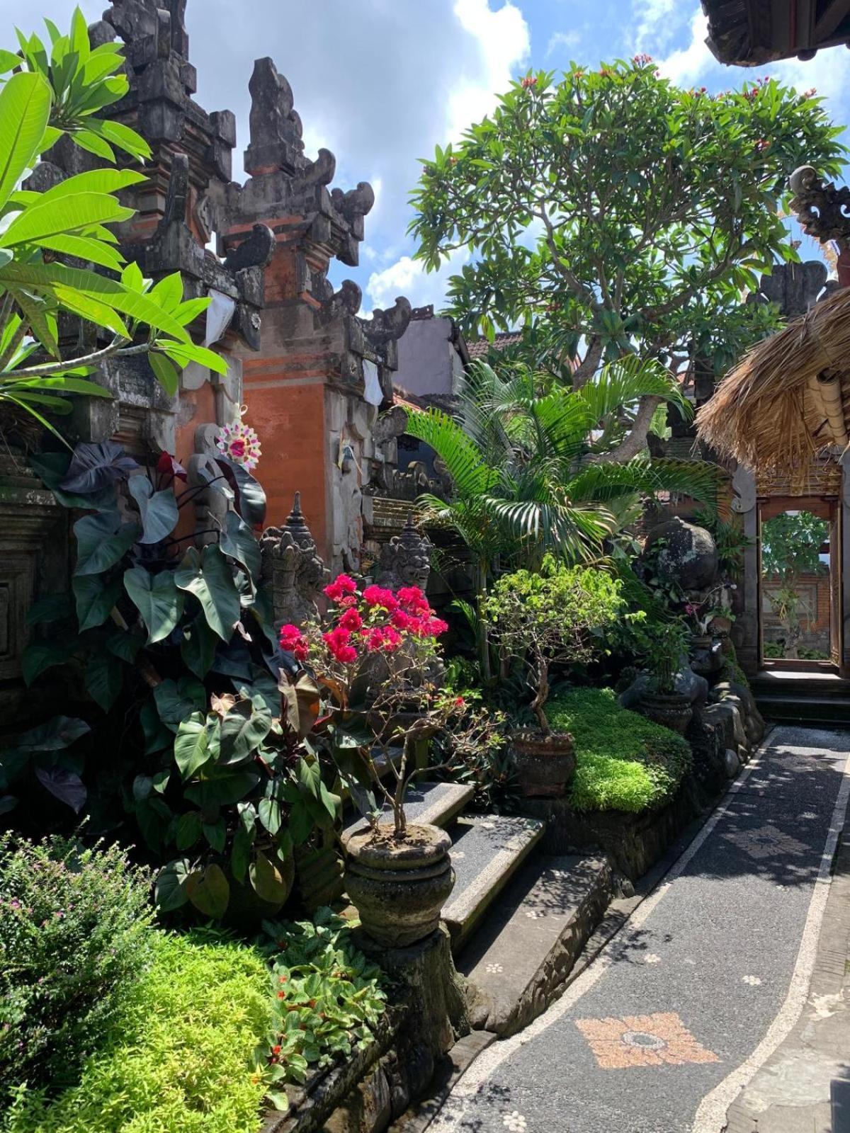 Dewi Antara Homestay Ubud Exterior foto